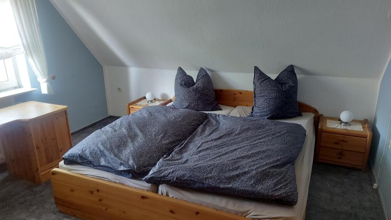 Huehnerhof-Roehrs Apartment ชเนเวอร์ดิงเงิน ภายนอก รูปภาพ