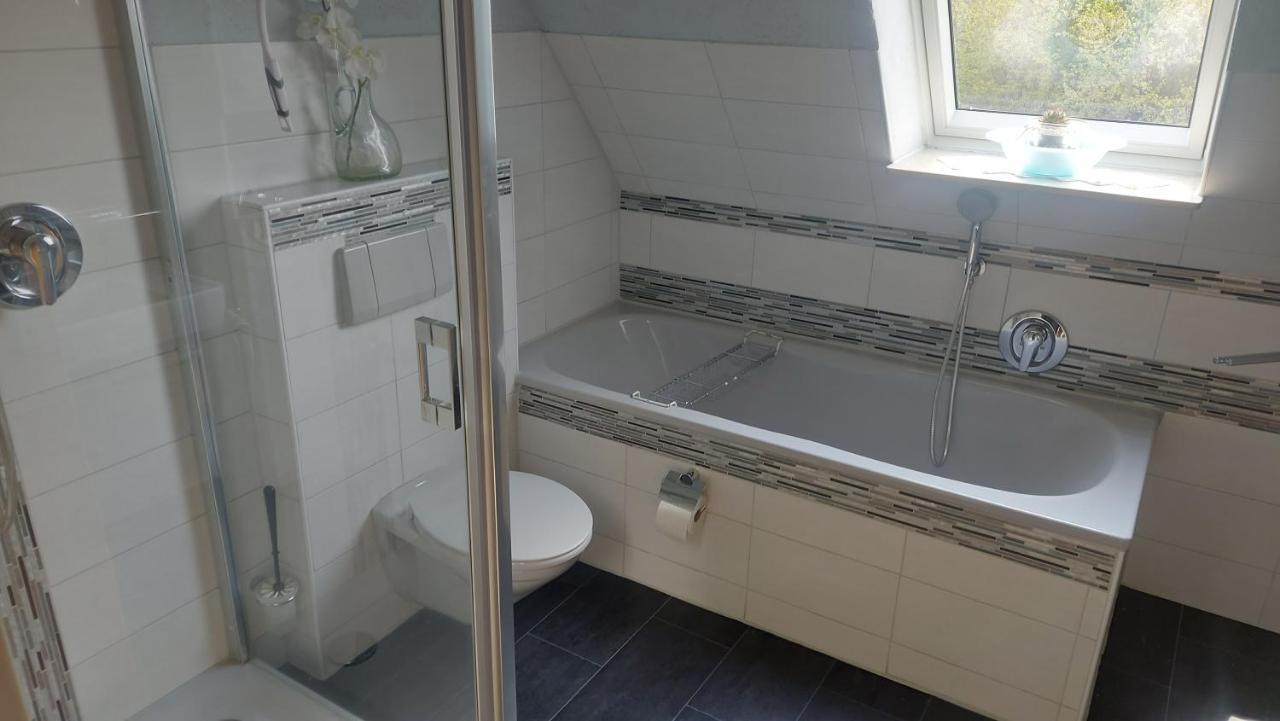 Huehnerhof-Roehrs Apartment ชเนเวอร์ดิงเงิน ภายนอก รูปภาพ