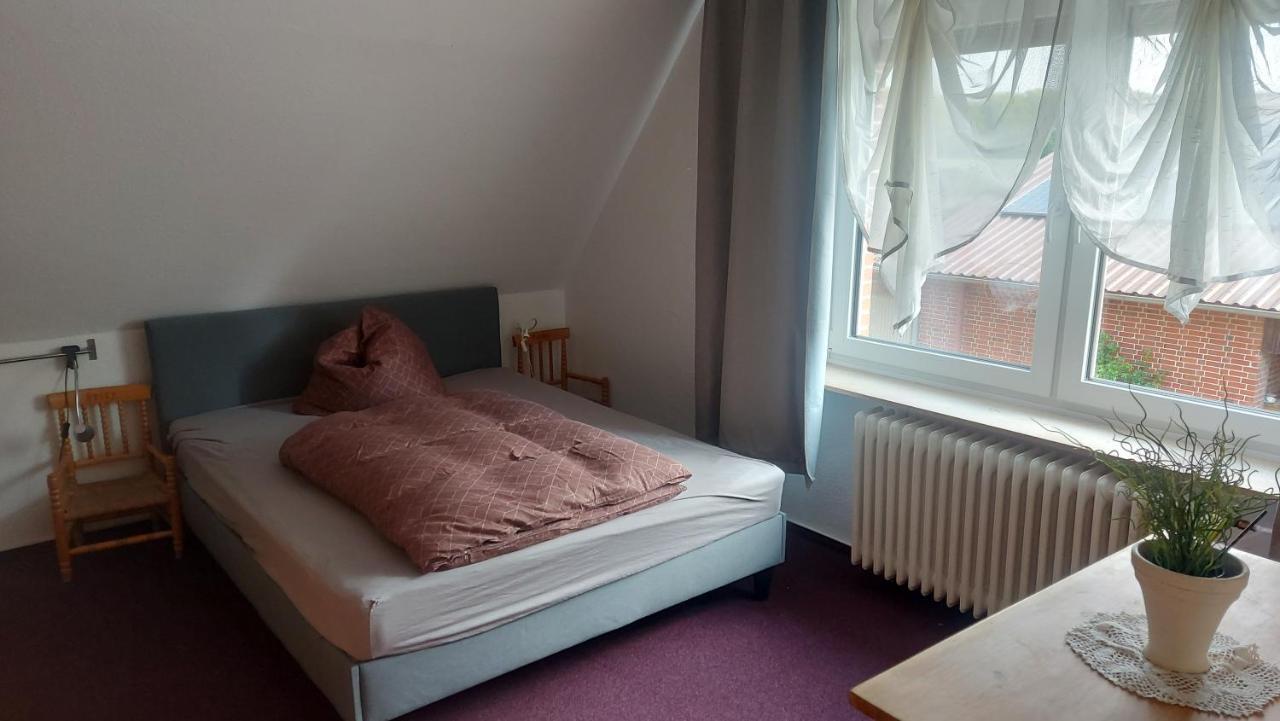 Huehnerhof-Roehrs Apartment ชเนเวอร์ดิงเงิน ภายนอก รูปภาพ